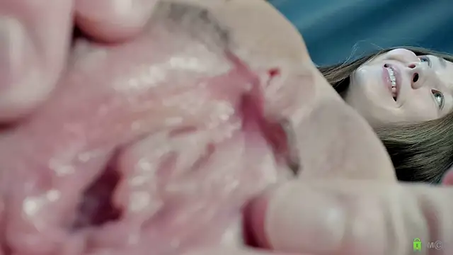 Courtney Luv online show from September 2025 04:13:01 PM