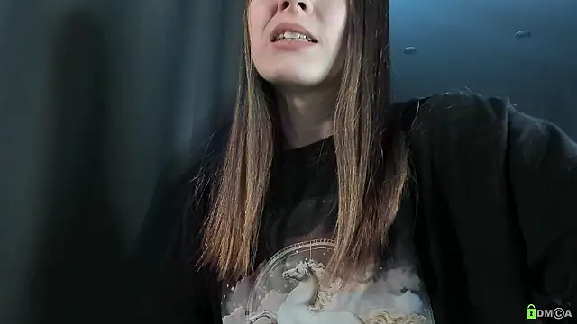 Courtney Luv online show from February 2026 12:27:02 PM