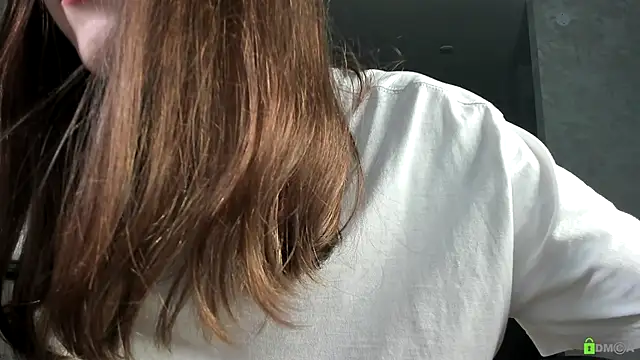 Courtney Luv online show from November 2025 02:06:02 PM