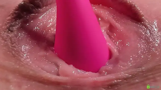 Courtney Luv online show from March 2026 03:12:01 PM