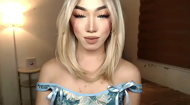 Local Hoelyx online show from March 2025 08:58:02 AM