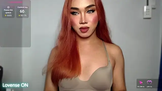 Local Hoelyx online show from October 2025 09:07:01 AM