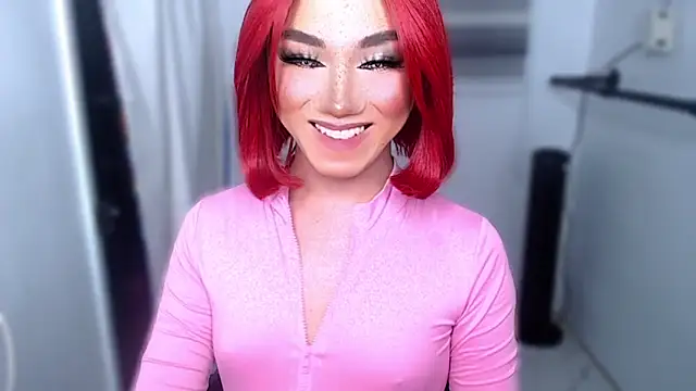 Local Hoelyx online show from October 2025 08:01:01 PM