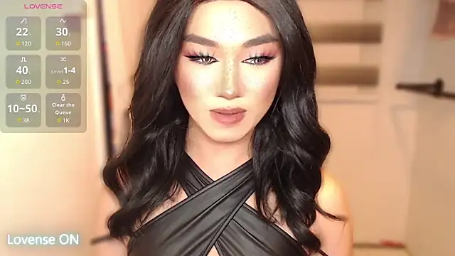 Local Hoelyx online show from October 2025 06:30:02 PM