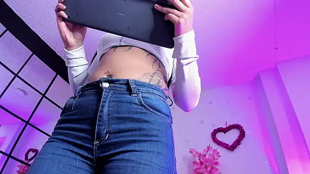  liathompsom09 online show from February 2025 04:57:01 PM