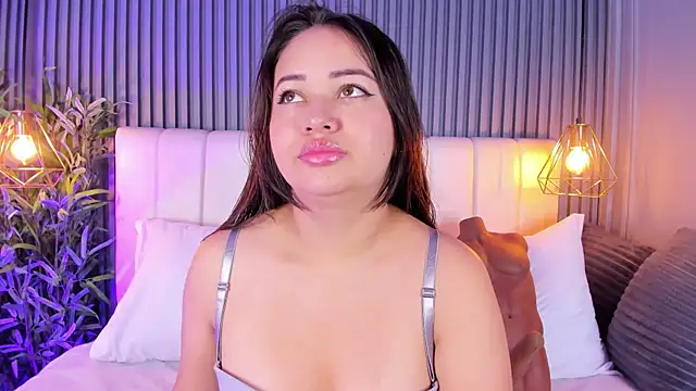 AnaisClark online show from April 2026 11:23:02 AM