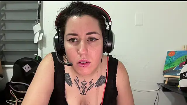 Snapshot of poppergirl69 chatting on December 2024 03:29:01 AM poppergirl69 online show from December 2024 03:29:01 AM