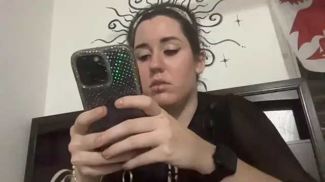 Snapshot of poppergirl69 chatting on September 2025 12:22:02 AM poppergirl69 online show from September 2025 12:22:02 AM