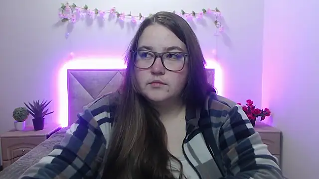 Snapshot of XX_Daniella_XX chatting on April 2026 06:27:01 AM XX Daniella XX online show from April 2026 06:27:01 AM