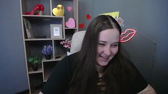 Snapshot of XX_Daniella_XX chatting on May 2026 06:28:02 AM XX Daniella XX online show from May 2026 06:28:02 AM