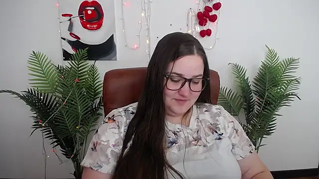 Snapshot of XX_Daniella_XX chatting on May 2026 06:31:01 AM XX Daniella XX online show from May 2026 06:31:01 AM