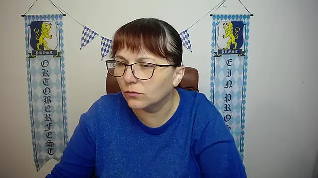 Snapshot of AliceInksSweetty chatting on October 2025 06:04:02 AM AliceInksSweetty online show from October 2025 06:04:02 AM