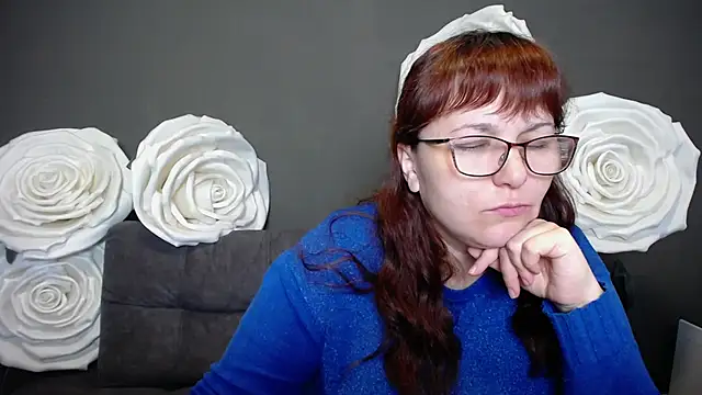 Snapshot of AliceInksSweetty chatting on October 2025 06:04:01 AM AliceInksSweetty online show from October 2025 06:04:01 AM