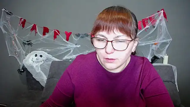 Snapshot of AliceInksSweetty chatting on October 2025 06:04:01 AM AliceInksSweetty online show from October 2025 06:04:01 AM