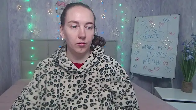 Snapshot of KaleyReed chatting on October 2025 05:44:01 AM KaleyReed online show from October 2025 05:44:01 AM