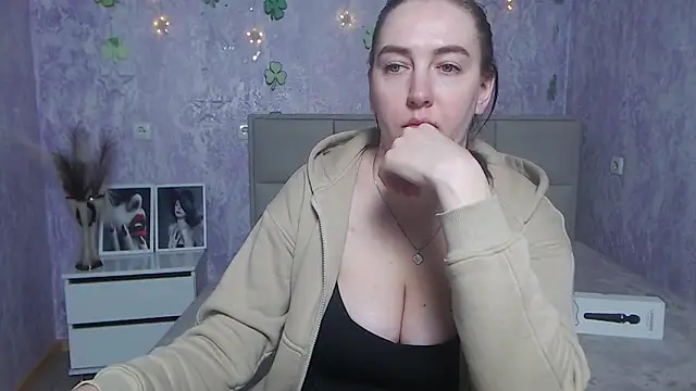 Snapshot of KaleyReed chatting on March 2025 10:49:02 AM KaleyReed online show from March 2025 10:49:02 AM