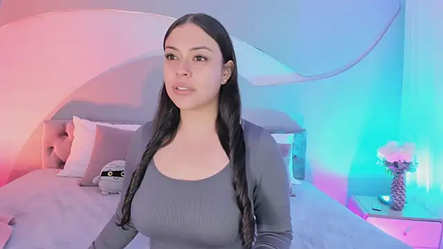 Snapshot of Nicolle_W chatting on October 2025 11:55:01 AM Nicolle W online show from October 2025 11:55:01 AM