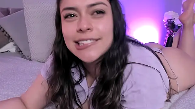 Nicolle W online show from March 2025 06:05:02 PM