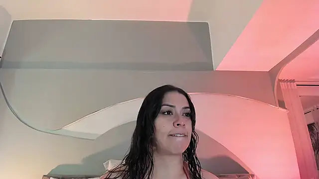 Nicolle W online show from October 2025 11:45:01 AM