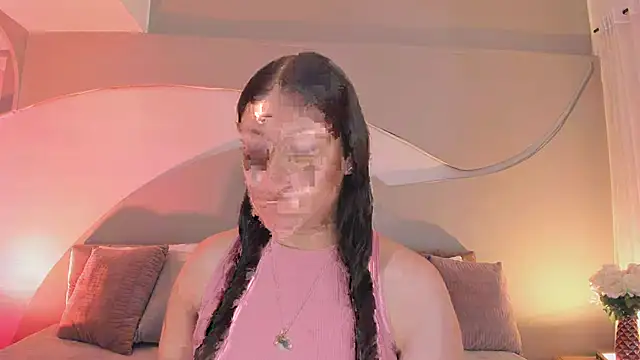 Snapshot of Nicolle_W chatting on October 2025 11:53:01 AM Nicolle W online show from October 2025 11:53:01 AM