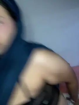 Snapshot of Maryam_yamal chatting on February 2025 10:20:02 PM Maryam yamal online show from February 2025 10:20:02 PM