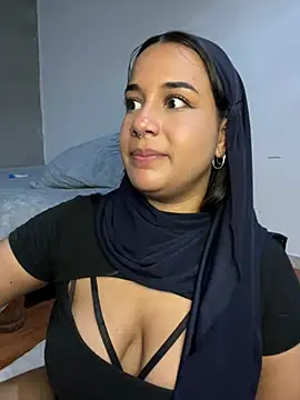 Snapshot of Maryam_yamal chatting on December 2024 02:04:01 AM Maryam yamal online show from December 2024 02:04:01 AM