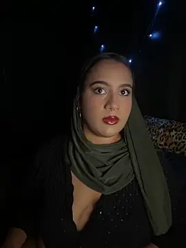 Snapshot of Maryam_yamal chatting on September 2025 09:33:02 PM Maryam yamal online show from September 2025 09:33:02 PM