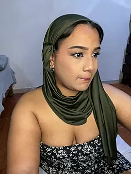 Snapshot of Maryam_yamal chatting on December 2024 10:36:02 PM Maryam yamal online show from December 2024 10:36:02 PM