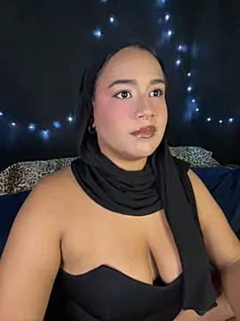 Snapshot of Maryam_yamal chatting on October 2025 10:09:01 PM Maryam yamal online show from October 2025 10:09:01 PM