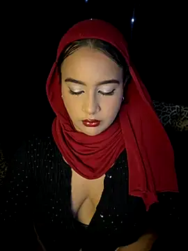 Snapshot of Maryam_yamal chatting on October 2025 08:21:02 PM Maryam yamal online show from October 2025 08:21:02 PM