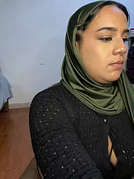 Snapshot of Maryam_yamal chatting on December 2024 04:42:02 AM Maryam yamal online show from December 2024 04:42:02 AM