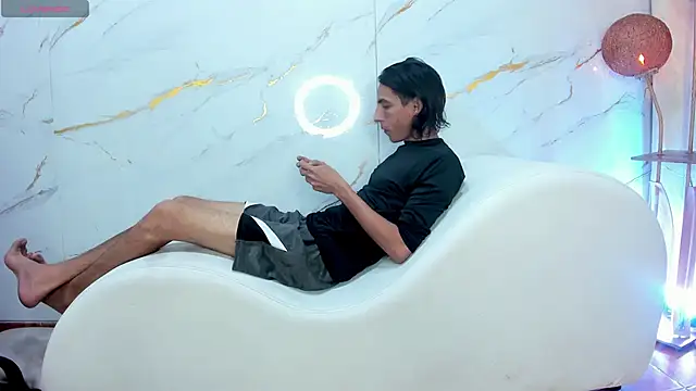 SecretsParty online show from March 2026 07:43:02 PM