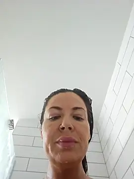 RebeccaXO  online show from April 2026 12:50:01 AM