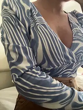 DulceMya6 online show from May 2026 12:15:02 PM