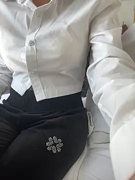 DulceMya6 online show from November 2025 07:47:01 PM