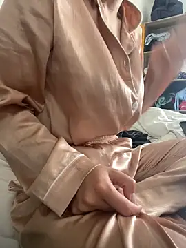 Snapshot of DulceMya6 chatting on October 2025 12:59:02 PM DulceMya6 online show from October 2025 12:59:02 PM