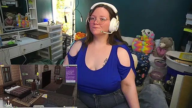 Snapshot of Geeky_Kitten chatting on October 2025 10:55:02 PM Geeky Kitten online show from October 2025 10:55:02 PM