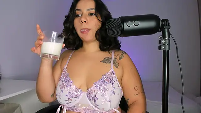 susy angel online show from March 2026 12:32:01 AM