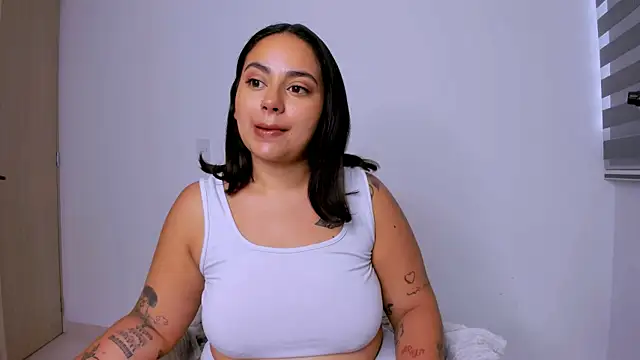 susy angel online show from May 2026 10:02:01 PM