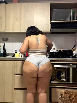 susy angel online show from December 2025 08:37:01 PM