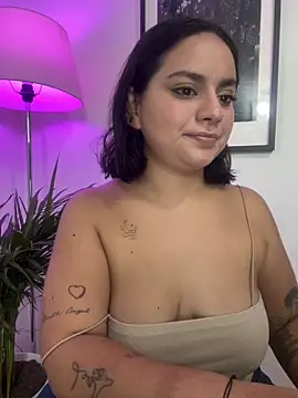 Snapshot of susy_angel chatting on October 2025 11:16:01 PM susy angel online show from October 2025 11:16:01 PM