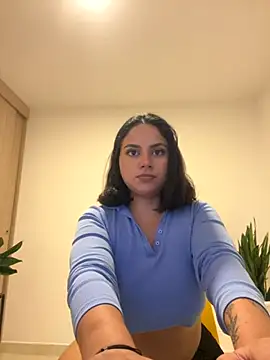 susy angel online show from December 2025 12:43:01 AM