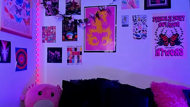 johnnyalx online show from April 2026 08:01:02 PM