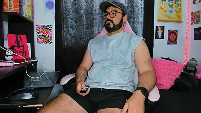 Snapshot of johnnyalx chatting on March 2025 09:26:02 PM johnnyalx online show from March 2025 09:26:02 PM