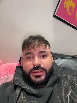 johnnyalx online show from November 2025 05:19:01 AM