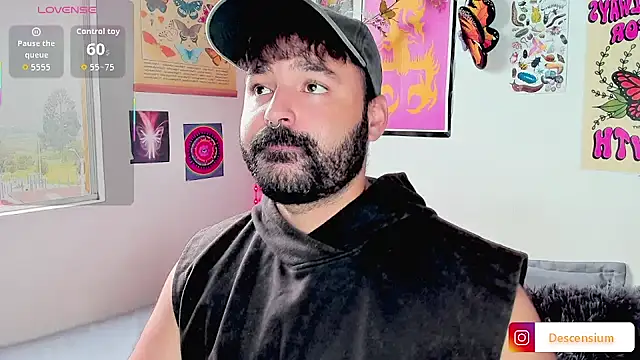 johnnyalx online show from November 2025 07:39:02 PM