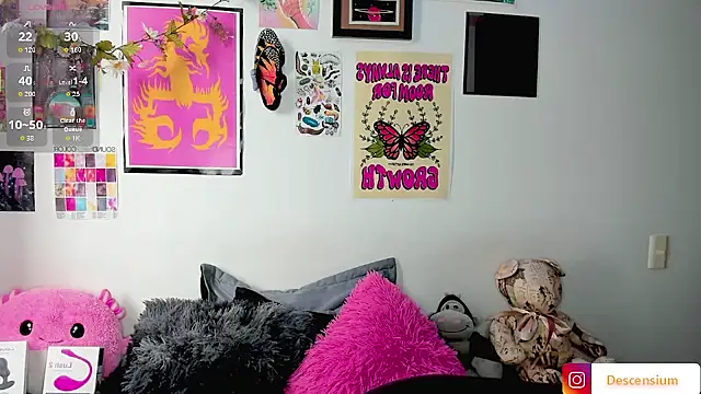 johnnyalx online show from November 2025 07:17:02 PM