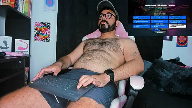 Snapshot of johnnyalx chatting on February 2025 11:12:02 PM johnnyalx online show from February 2025 11:12:02 PM