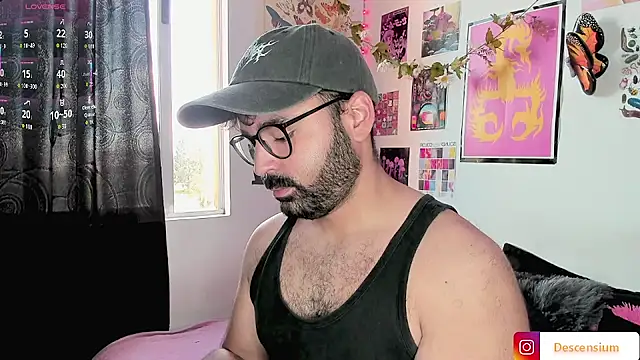 johnnyalx online show from November 2025 07:07:01 PM