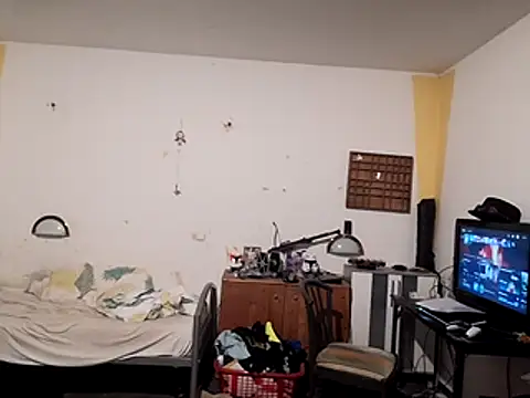 Snapshot of fickmuschi006 chatting on December 2025 11:31:02 PM fickmuschi006 online show from December 2025 11:31:02 PM